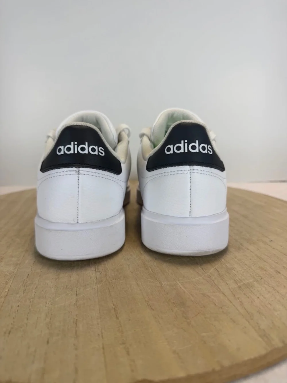 Adidas Grand Court 2.0 Cloudfoam Comfort Sneakers Womens 7 White Black